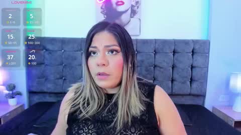 Snapshot of miss_horney chatting on October 19, 2025, 8:31 pm miss_horney online show from October 19, 2025, 8:31 pm