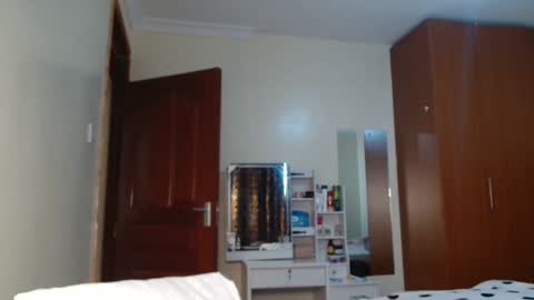 Miss Kiarrafit online show from December 7, 2024, 9:39 am