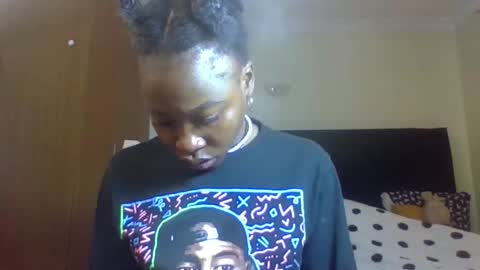 Miss Kiarrafit online show from September 18, 2025, 4:47 am