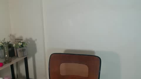 miss_kimmyxx online show from September 9, 2025, 5:29 am