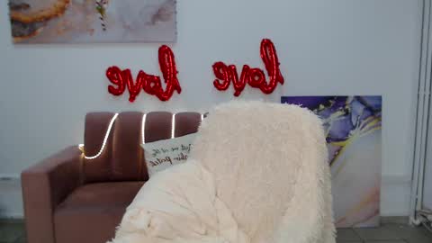 Snapshot of miss_kiten chatting on February 21, 2025, 8:49 pm miss_kiten online show from February 21, 2025, 8:49 pm