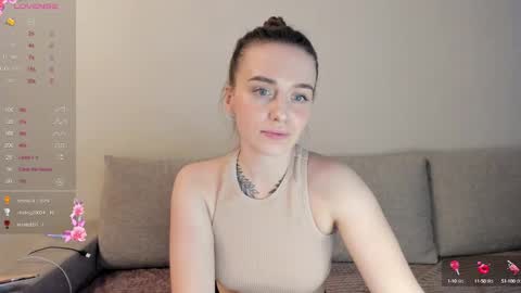 Snapshot of miss_kitty13 chatting on February 9, 2025, 5:08 am Kitty online show from February 9, 2025, 5:08 am