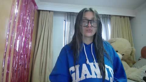 Snapshot of miss_lilieth chatting on February 3, 2025, 10:43 pm lilieth online show from February 3, 2025, 10:43 pm