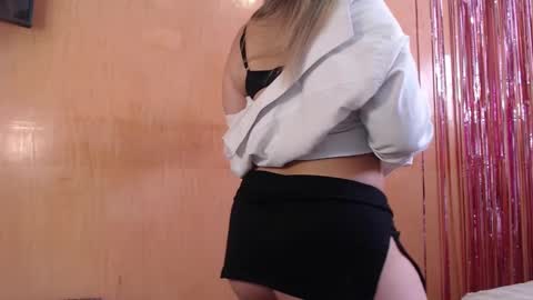 Snapshot of miss_lilieth chatting on September 11, 2025, 3:45 pm lilieth online show from September 11, 2025, 3:45 pm