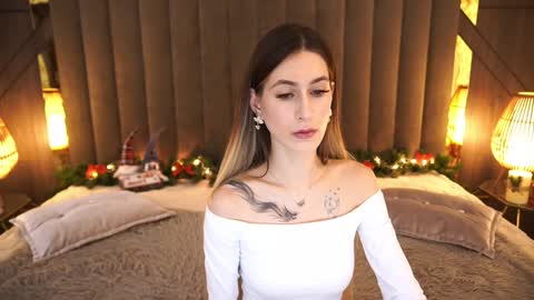 Snapshot of miss_martini chatting on December 28, 2024, 7:33 am online show from December 28, 2024, 7:33 am