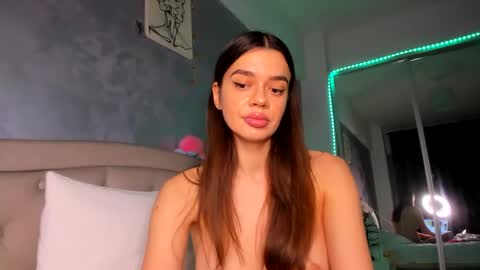 Snapshot of miss_medyson chatting on December 22, 2024, 8:47 pm miss_medyson online show from December 22, 2024, 8:47 pm