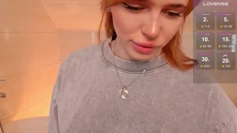 Snapshot of miss_redfox chatting on September 25, 2025, 3:32 am Margo online show from September 25, 2025, 3:32 am
