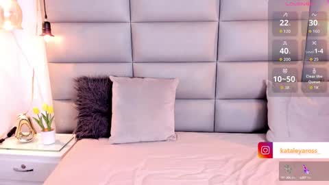 onlyfanskataleyaross online show from October 12, 2025, 4:33 am