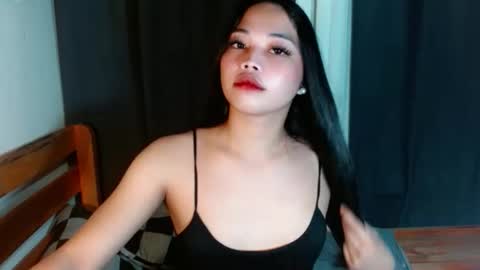 Snapshot of miss_sheimy chatting on October 8, 2025, 12:14 pm miss_sheimy online show from October 8, 2025, 12:14 pm