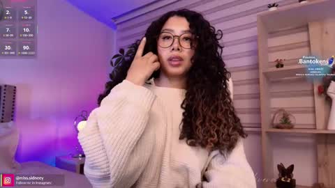 Snapshot of miss_sidney chatting on September 12, 2025, 1:11 pm Amy Olivera online show from September 12, 2025, 1:11 pm