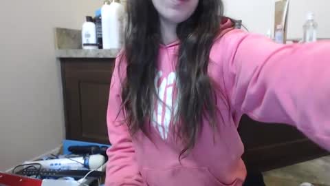 Snapshot of miss_sunshine01 chatting on February 6, 2025, 3:16 am Bella online show from February 6, 2025, 3:16 am