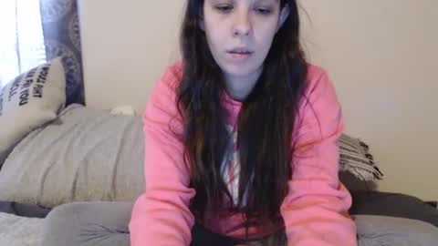 Snapshot of miss_sunshine01 chatting on February 12, 2025, 4:55 pm Bella online show from February 12, 2025, 4:55 pm