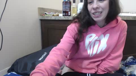 Snapshot of miss_sunshine01 chatting on March 5, 2025, 5:29 pm Bella online show from March 5, 2025, 5:29 pm