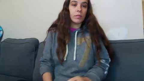 Snapshot of miss_sunshine01 chatting on October 1, 2025, 2:23 pm Bella online show from October 1, 2025, 2:23 pm