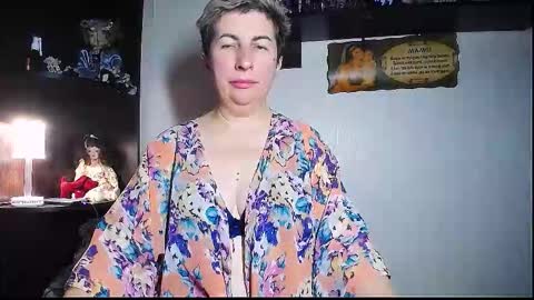 Snapshot of miss_tasha_kom chatting on November 16, 2025, 10:32 am miss_tasha_kom online show from November 16, 2025, 10:32 am