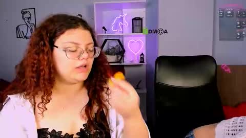 miss_toxic69 online show from December 2, 2025, 6:52 am