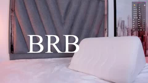 Snapshot of missatenea2 chatting on January 22, 2025, 4:02 pm Laura online show from January 22, 2025, 4:02 pm