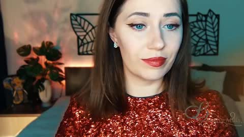Snapshot of missbeverlymills chatting on January 15, 2025, 10:27 am The divine Beverly online show from January 15, 2025, 10:27 am