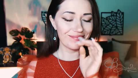 Snapshot of missbeverlymills chatting on February 16, 2025, 6:43 am The divine Beverly online show from February 16, 2025, 6:43 am