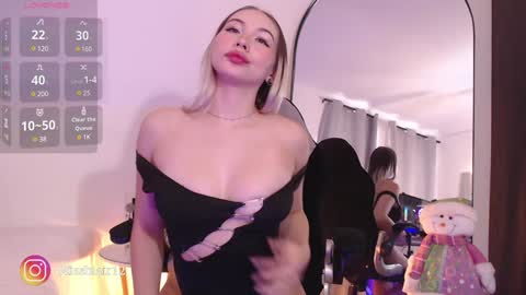 Snapshot of missblair12 chatting on December 16, 2024, 2:49 pm MissBlair online show from December 16, 2024, 2:49 pm