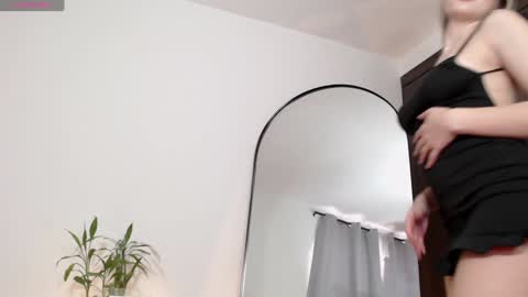 Snapshot of missblair12 chatting on February 3, 2025, 3:38 pm MissBlair online show from February 3, 2025, 3:38 pm