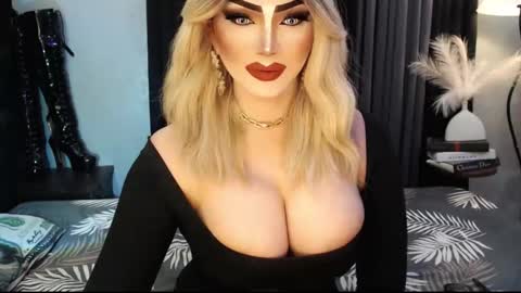 PRIESTESS CHANNEL online show from December 5, 2025, 6:59 pm