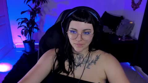 Missy Charlottte.  Hey remember to give me a thumbs up ty online show from January 17, 2025, 10:22 am