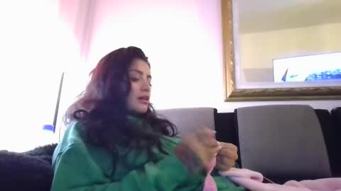 melodie  online show from January 26, 2025, 5:13 am