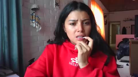 melodie  online show from October 6, 2025, 7:00 pm