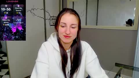 Snapshot of missis_sofiia chatting on February 20, 2025, 4:36 pm Sofia online show from February 20, 2025, 4:36 pm