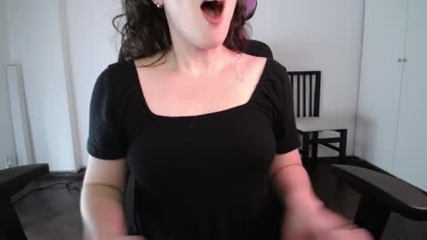 Snapshot of missivana777 chatting on March 7, 2025, 9:27 pm Ivana online show from March 7, 2025, 9:27 pm