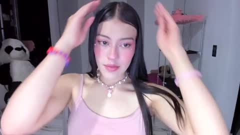 missloren333 online show from January 8, 2025, 7:55 am