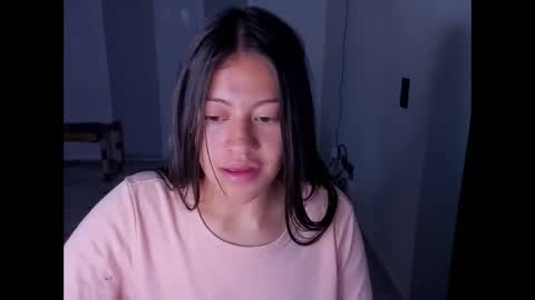 missloren333 online show from September 16, 2025, 11:17 pm