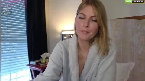 Misslucci online show from September 18, 2025, 7:32 am