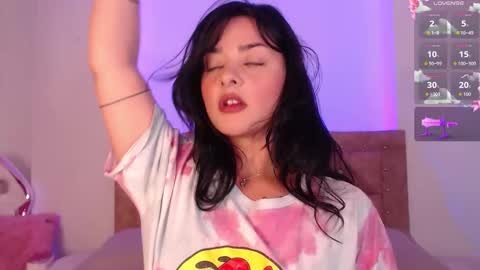 missmariana_ online show from October 23, 2025, 12:32 am