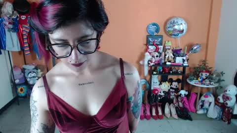 Snapshot of missmia2 chatting on December 29, 2024, 4:19 pm Miss Mia online show from December 29, 2024, 4:19 pm