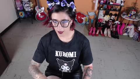 Snapshot of missmia2 chatting on January 2, 2025, 10:11 pm Miss Mia online show from January 2, 2025, 10:11 pm
