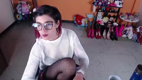 Snapshot of missmia2 chatting on January 4, 2025, 4:43 pm Miss Mia online show from January 4, 2025, 4:43 pm