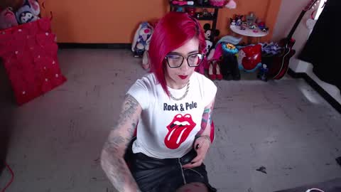Snapshot of missmia2 chatting on March 4, 2025, 5:03 pm Miss Mia online show from March 4, 2025, 5:03 pm
