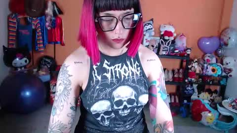 Snapshot of missmia2 chatting on November 10, 2025, 1:43 pm Miss Mia online show from November 10, 2025, 1:43 pm