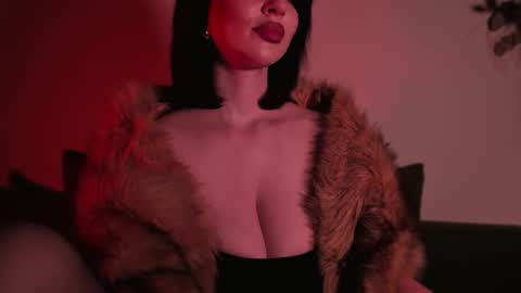 Snapshot of missmirandagd chatting on November 7, 2025, 1:55 pm online show from November 7, 2025, 1:55 pm