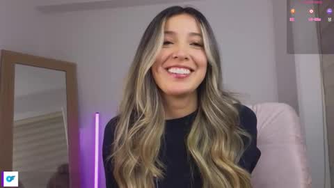 Emma Rivera online show from November 14, 2025, 3:27 am