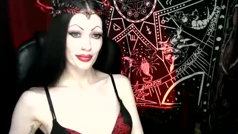Snapshot of missmoondoll chatting on January 30, 2025, 5:09 am MissMoonDoll online show from January 30, 2025, 5:09 am