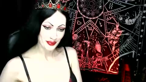 Snapshot of missmoondoll chatting on September 18, 2025, 4:14 am MissMoonDoll online show from September 18, 2025, 4:14 am