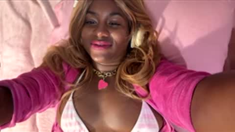 Snapshot of misspastelallure chatting on December 16, 2025, 8:08 am misspastelallure online show from December 16, 2025, 8:08 am