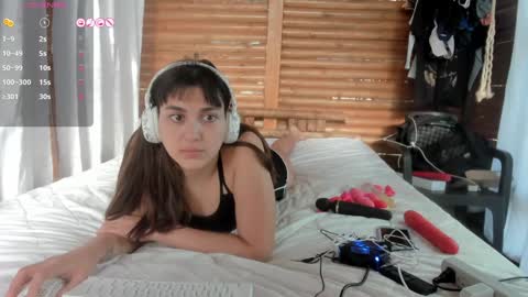 Snapshot of misspink152015 chatting on February 2, 2025, 9:23 pm sarah online show from February 2, 2025, 9:23 pm