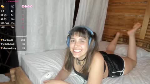 Snapshot of misspink152015 chatting on February 3, 2025, 12:25 am sarah online show from February 3, 2025, 12:25 am