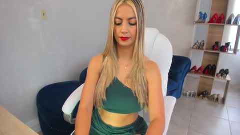 Miss Rhodes online show from December 2, 2025, 7:42 pm