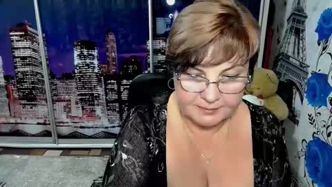 Snapshot of missritabella chatting on September 30, 2025, 5:40 pm Rita online show from September 30, 2025, 5:40 pm