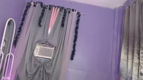 Snapshot of missrufaxxx chatting on December 21, 2024, 2:47 pm Cielo online show from December 21, 2024, 2:47 pm